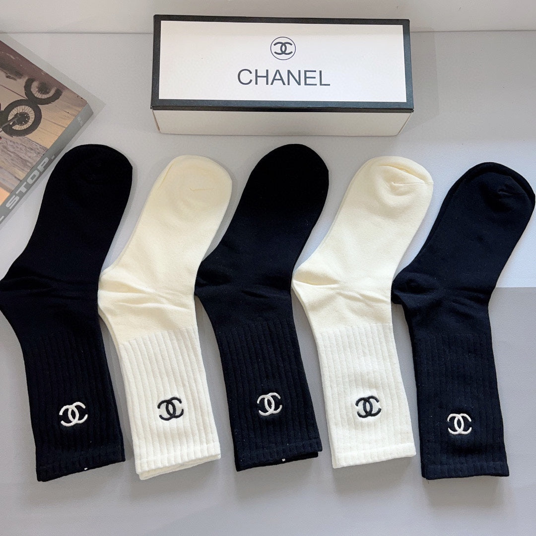 CHANEL CREW SOCKS 423749 (1 BOX)