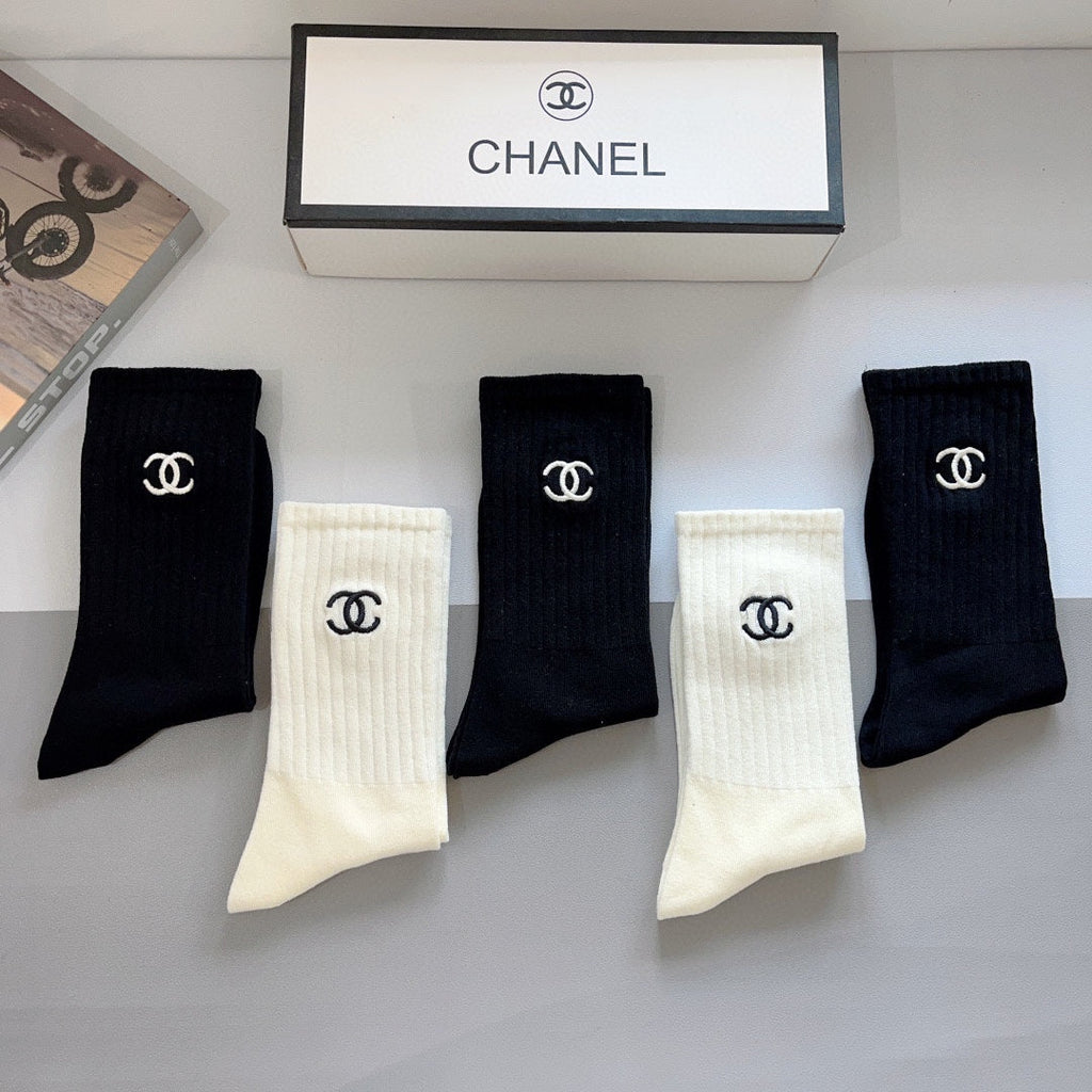 CHANEL CREW SOCKS 423749 (1 BOX)