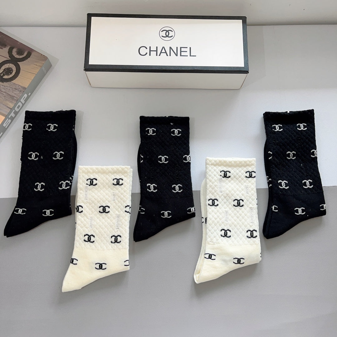 CHANEL CREW SOCKS 423777 (1 BOX)