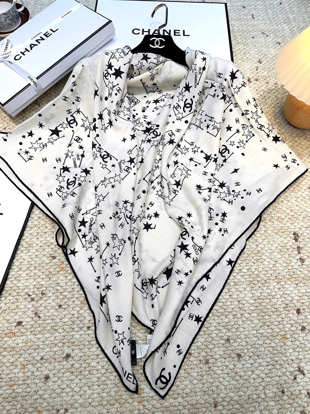 CHANEL 25S SCARF 140 CM IN CASHMERE SILK 943919