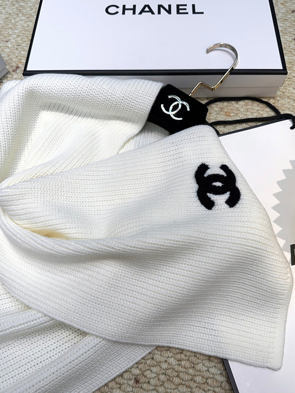 CHANEL 25S SCARF 175 IN WOOL 991923