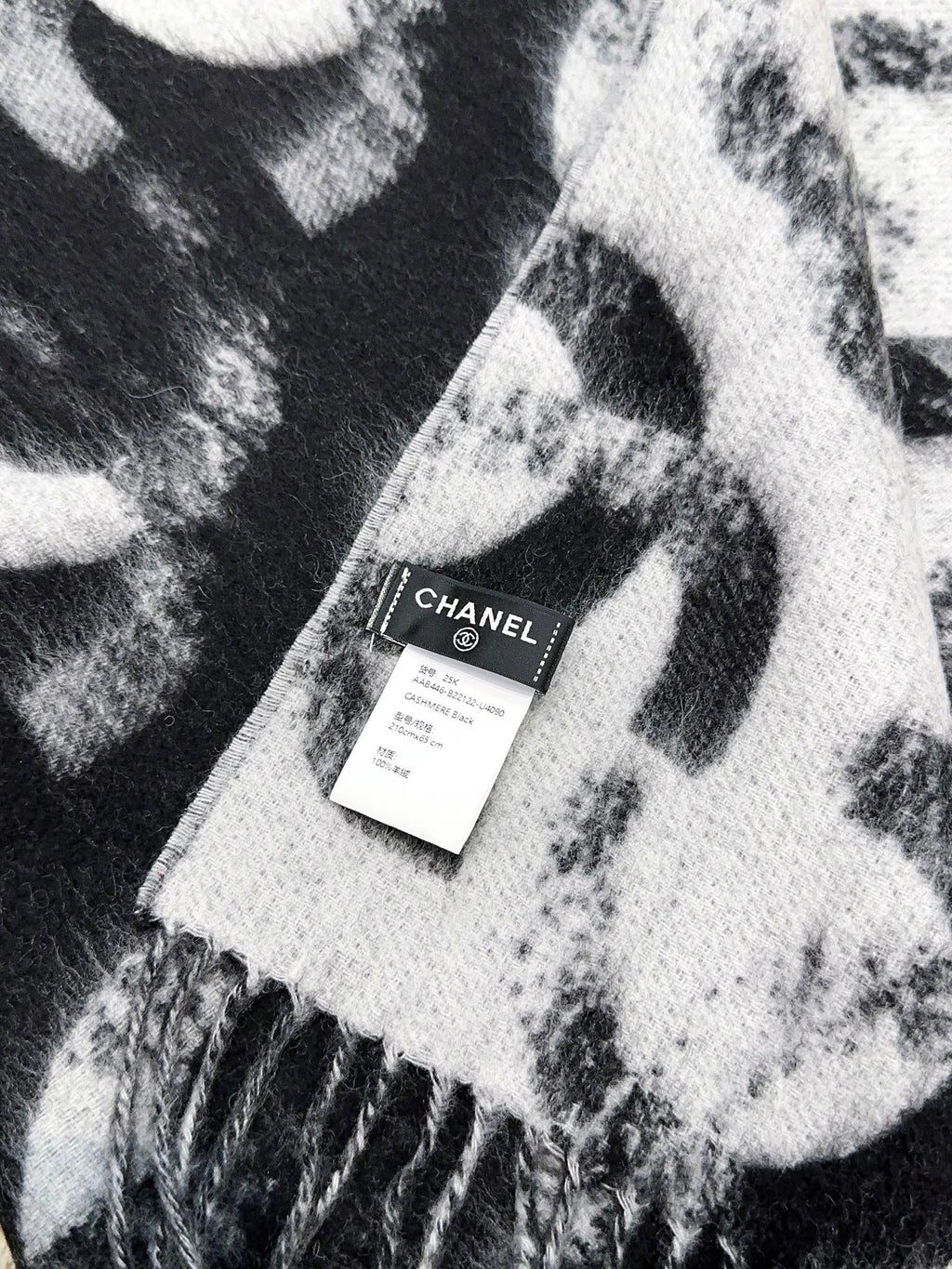 CHANEL 25S SCARF 210 CM IN CASHMERE 943937