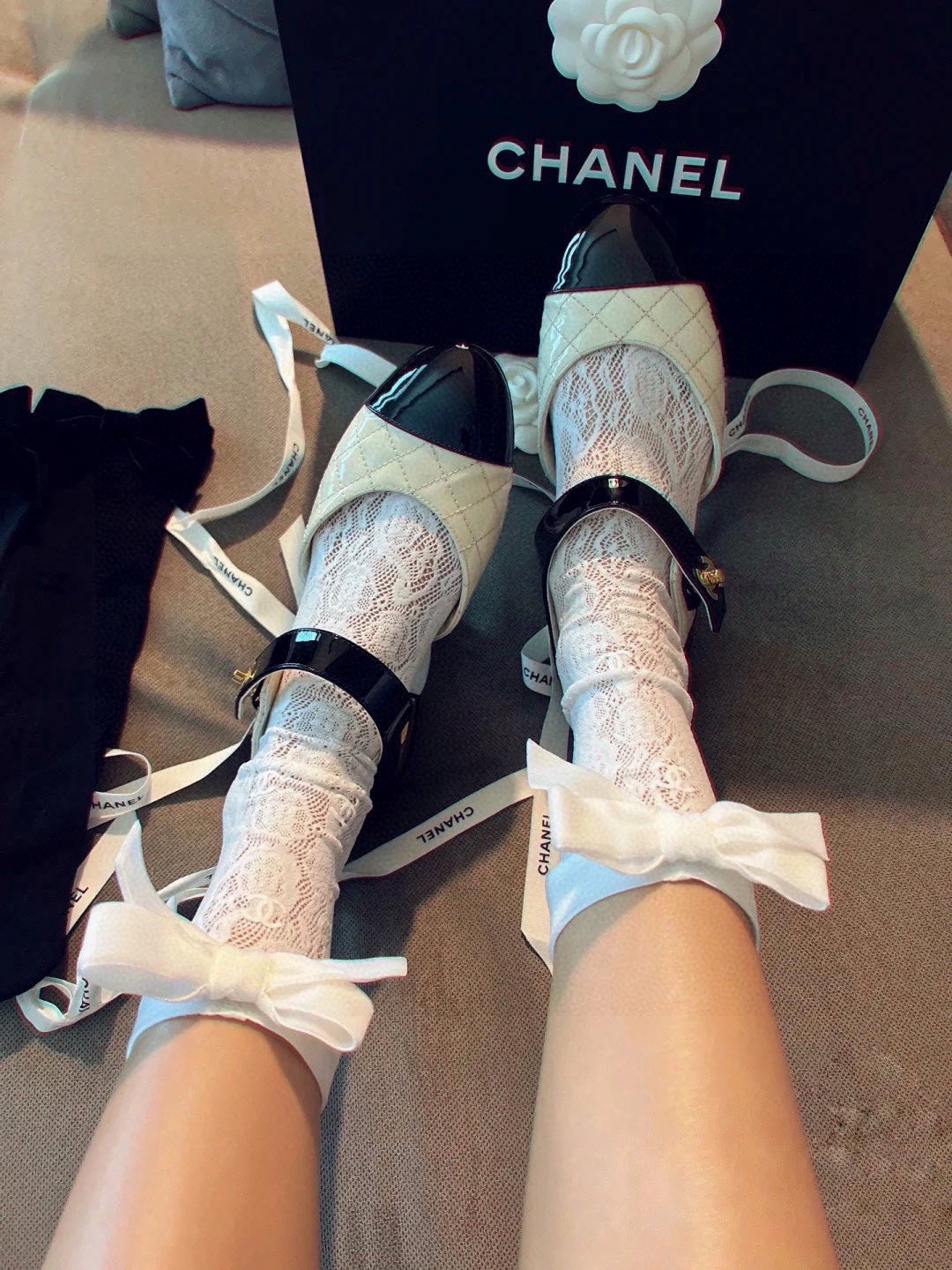 CHANEL CREW SOCKS 420779 (1 BOX )