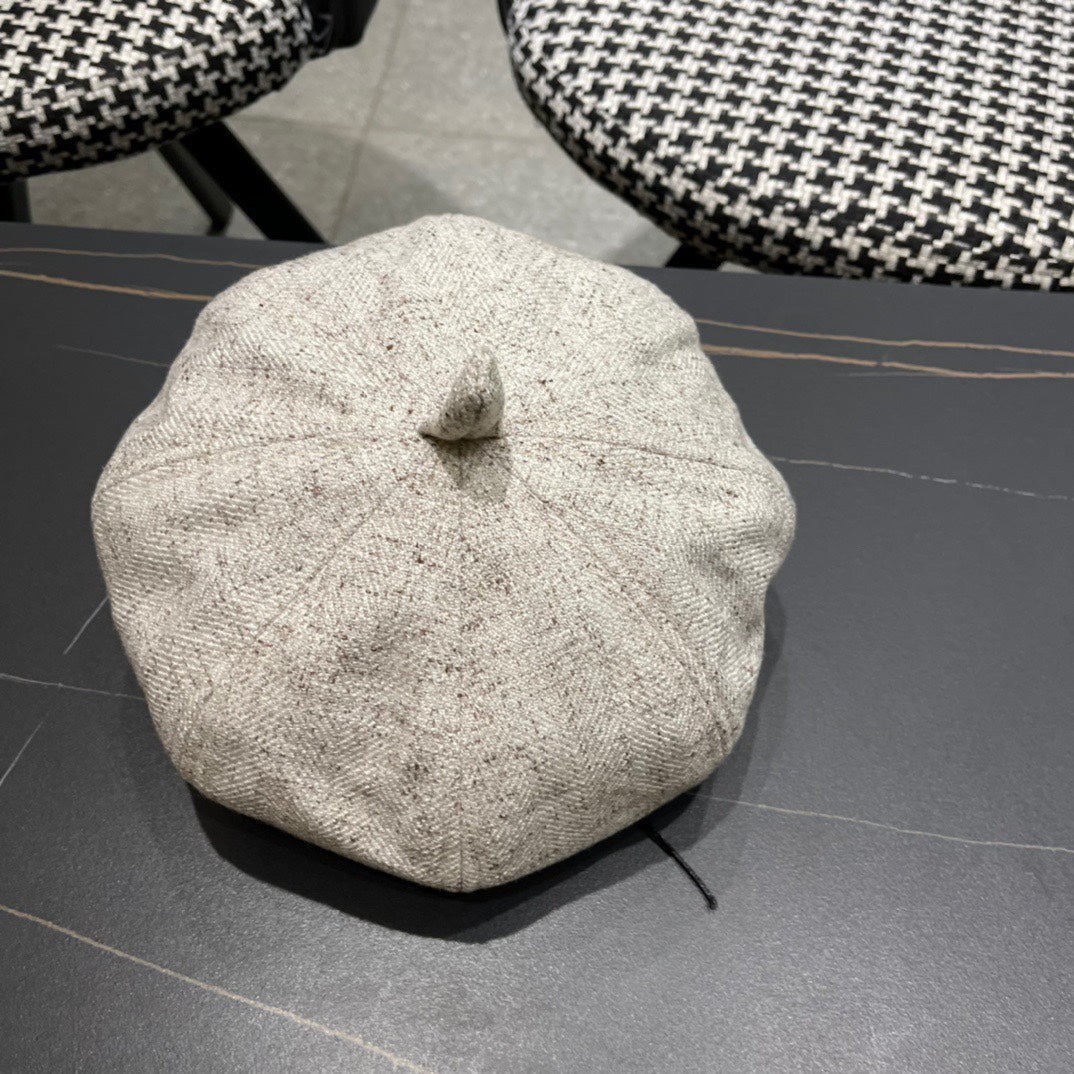 CHANEL BERET HAT IN BEIGE FABRIC 420943
