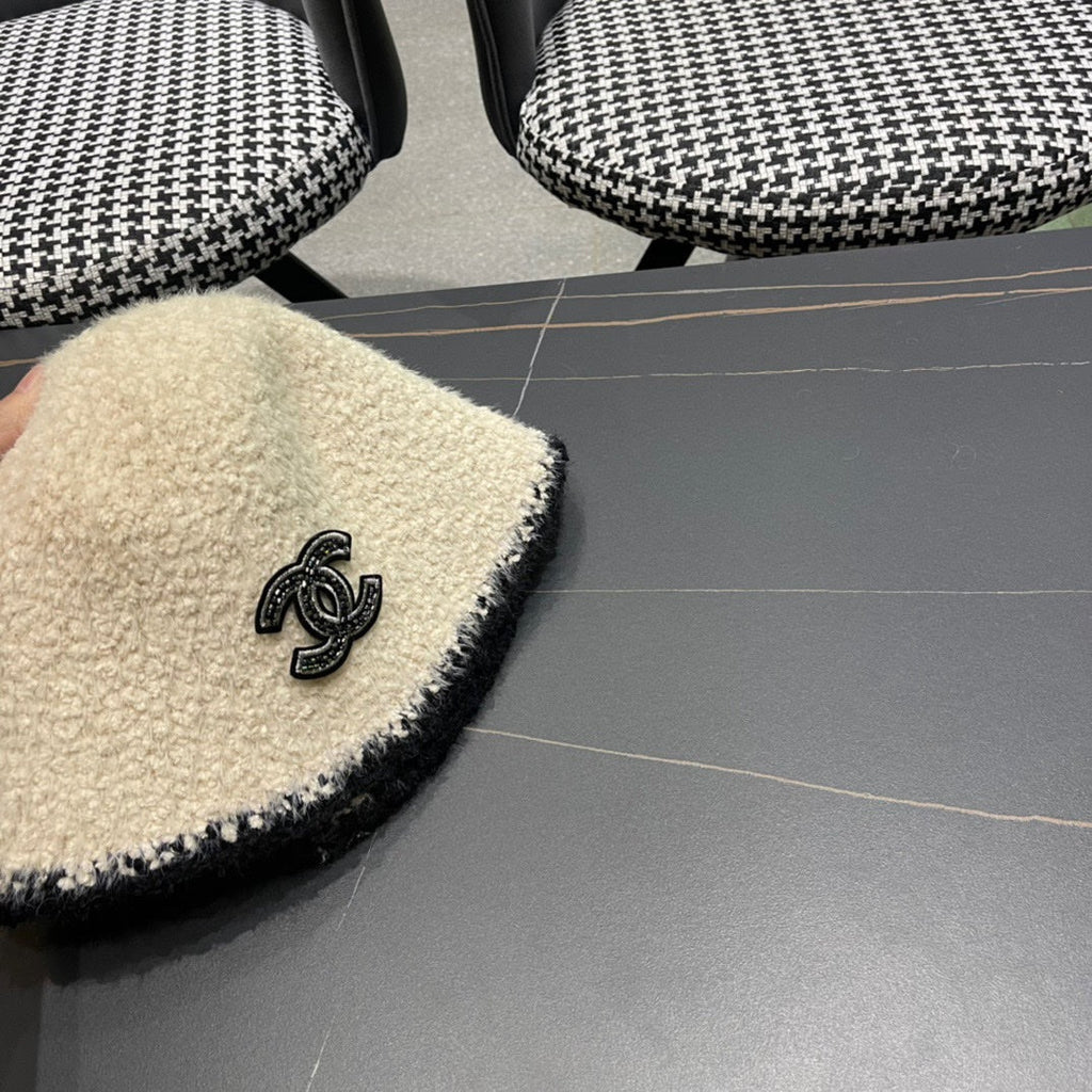 CHANEL BUCKET HAT IN CREAM BEIGE LAMBSWOOL 426106