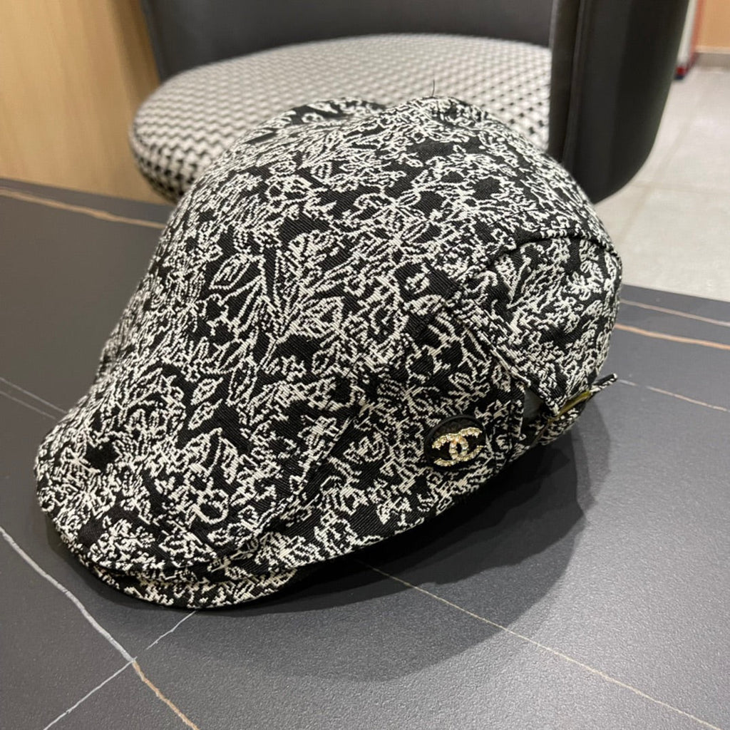 CHANEL BAKER BOY CAP IN BLACK MIX WHITE FABRIC 431519