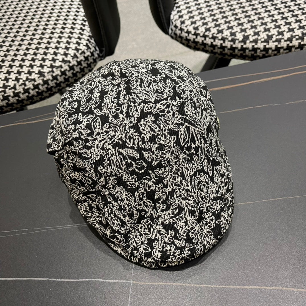 CHANEL BAKER BOY CAP IN BLACK MIX WHITE FABRIC 431519