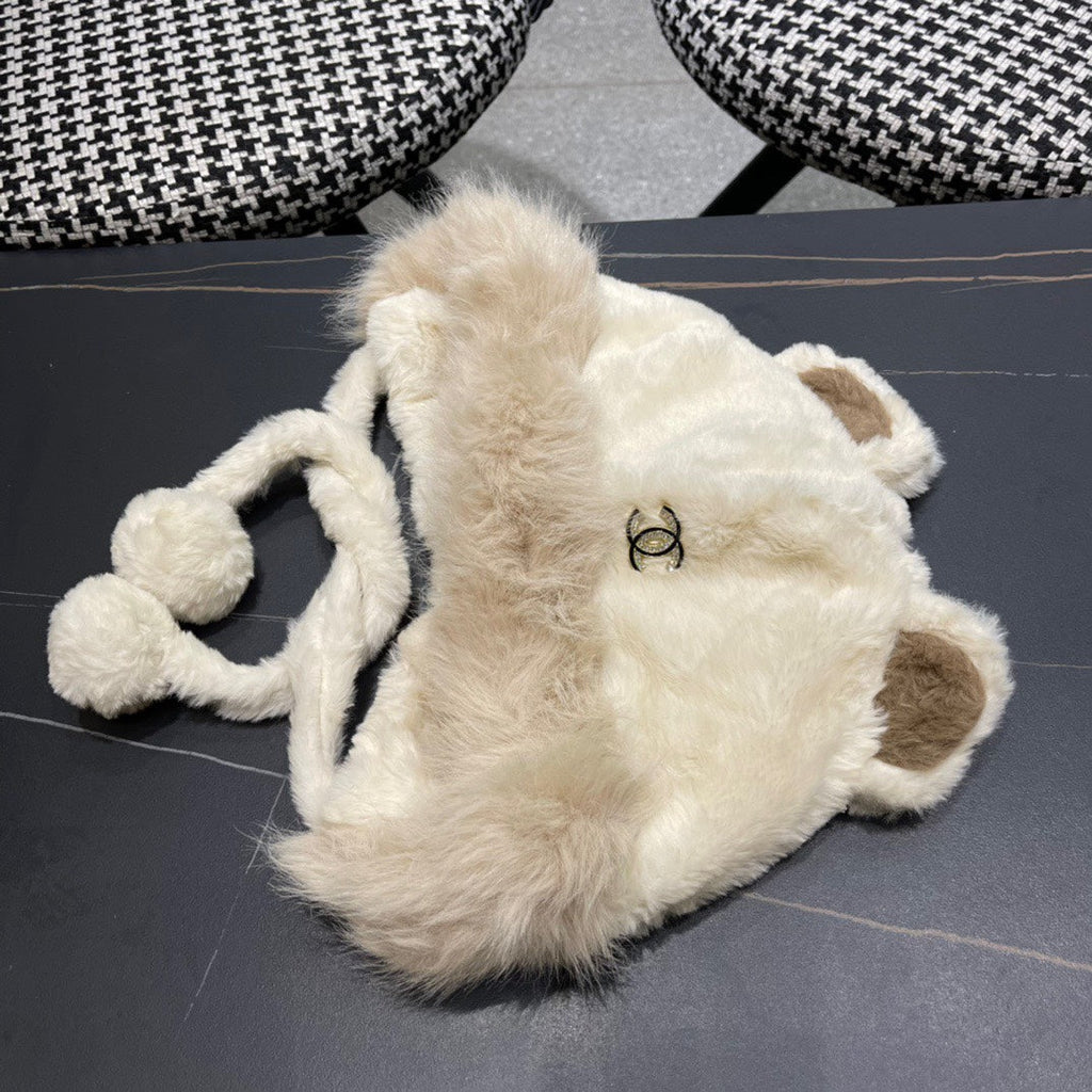 CHANEL BEANIE HAT IN WHITE LINEN FLEECE AND WOOL 433165