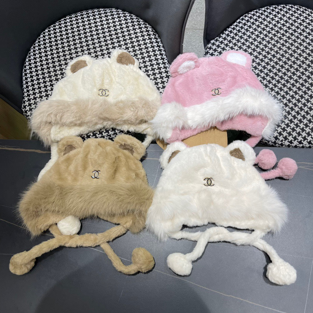 CHANEL BEANIE HAT IN WHITE LINEN FLEECE AND WOOL 433165