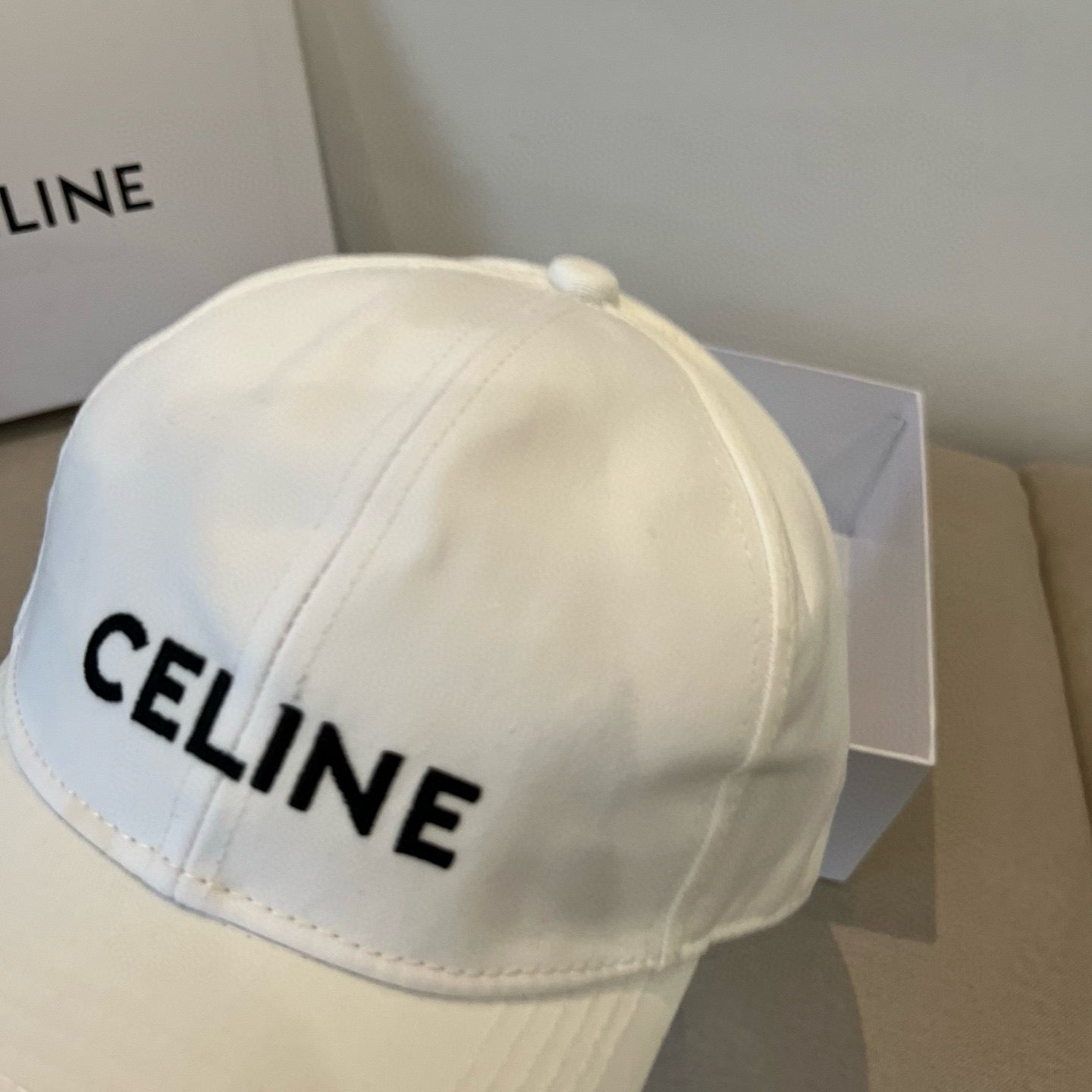 CELINE BASEBALL CAP MODEL 650192 IN WHITE FABRIC