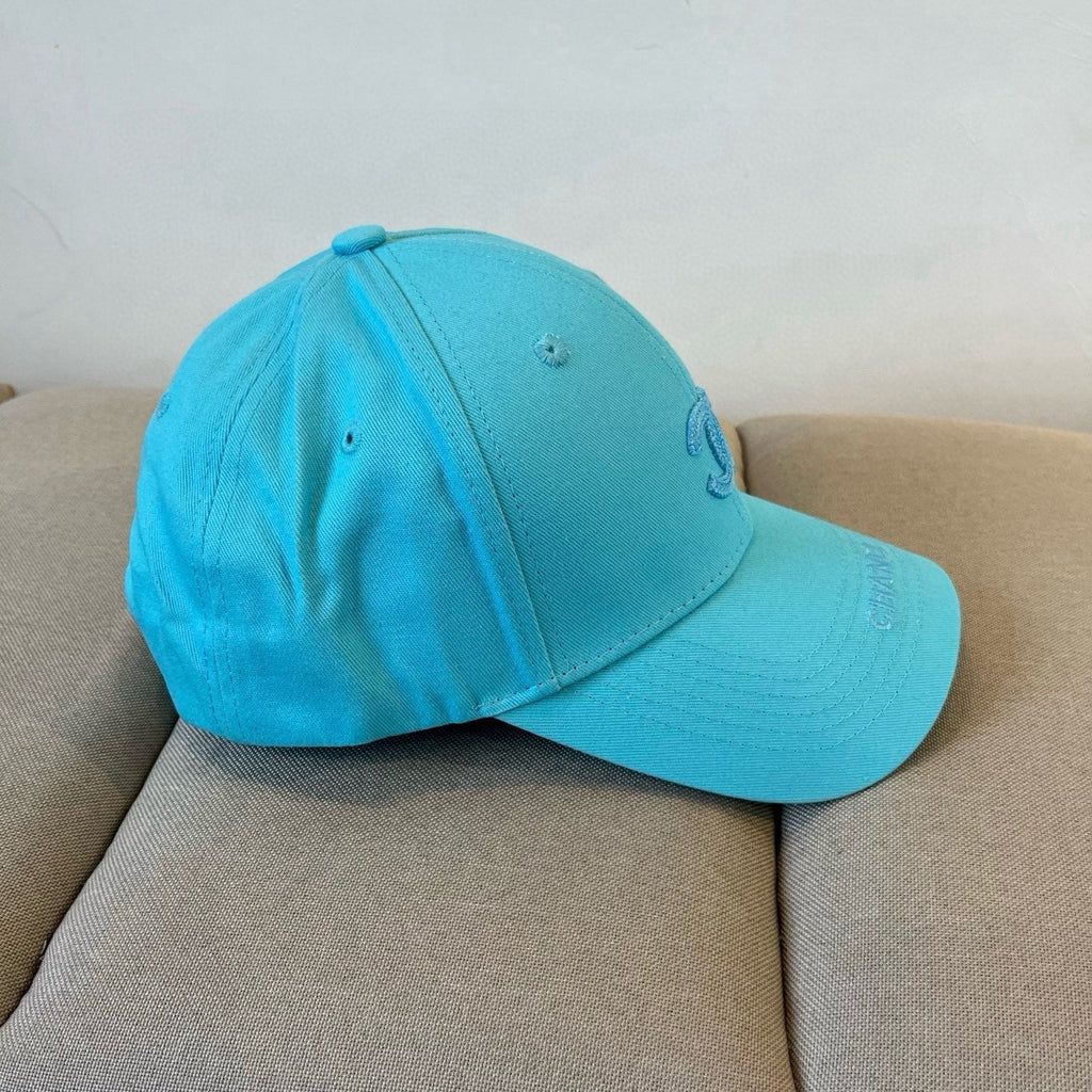 CHANEL BASEBALL HAT IN BRIGHT CYAN COTTON 672892