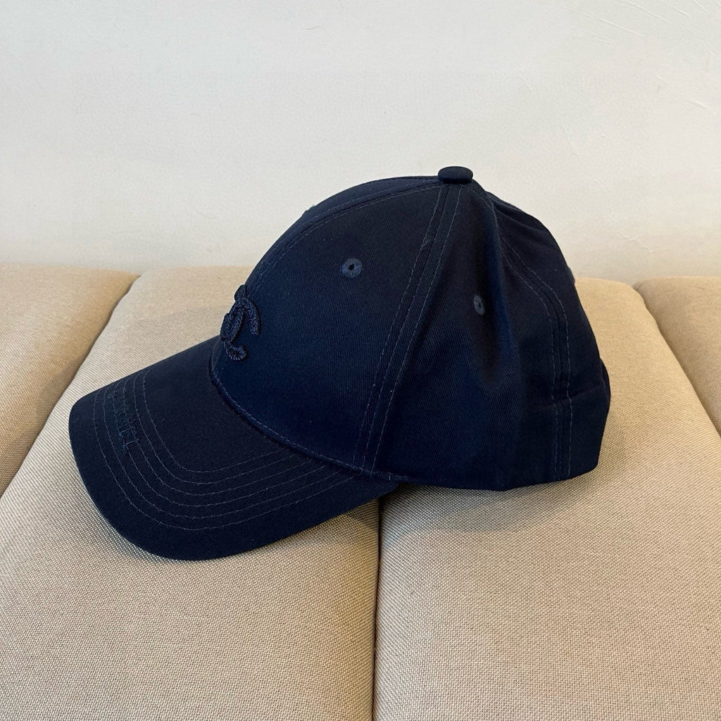 CHANEL BASEBALL HAT IN NAVY BLUE COTTON 672894