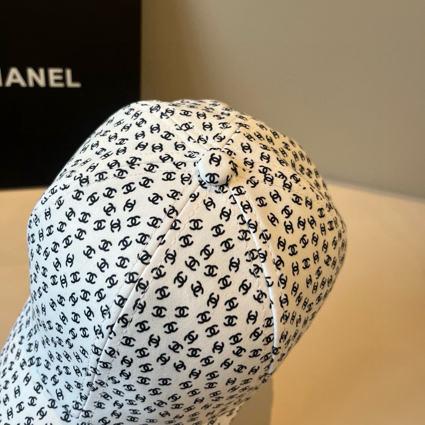CHANEL BASEBALL HAT IN WHITE 672899