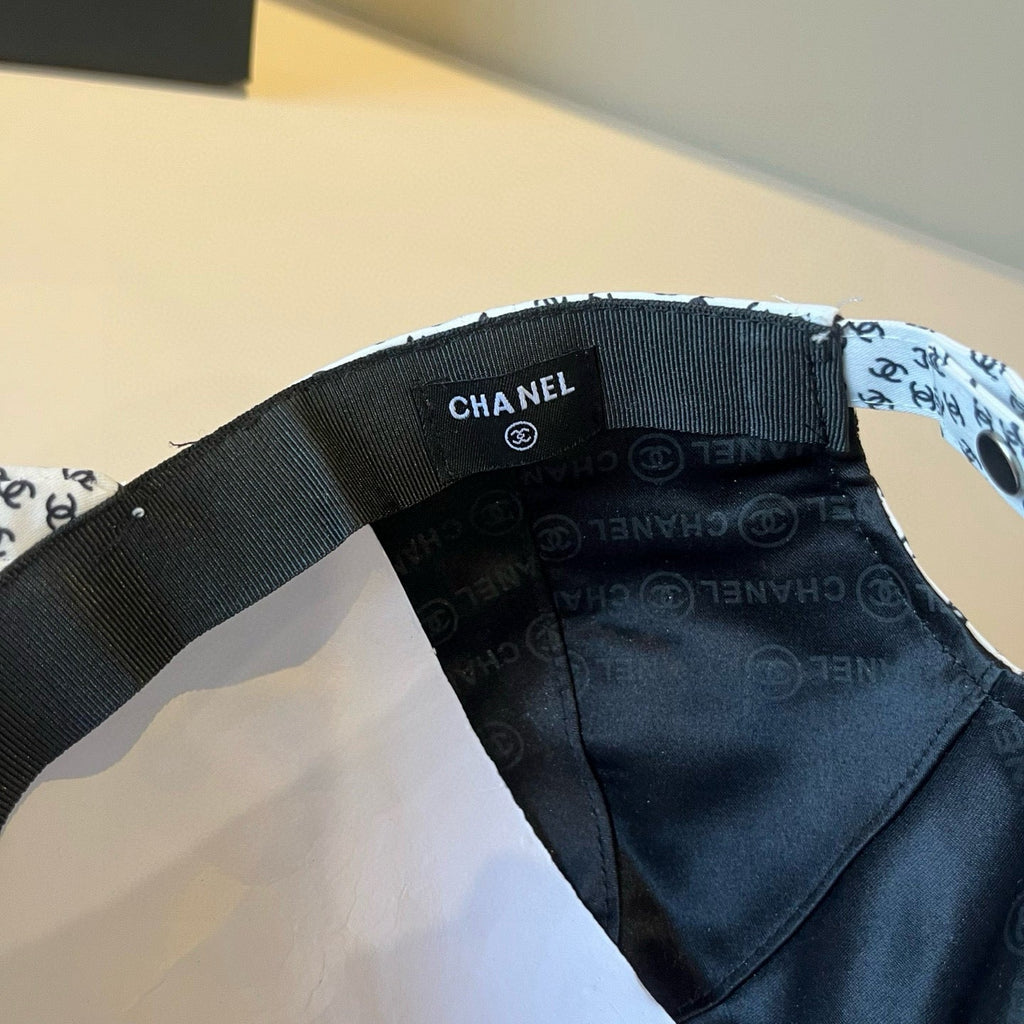 CHANEL BASEBALL HAT IN WHITE 672899