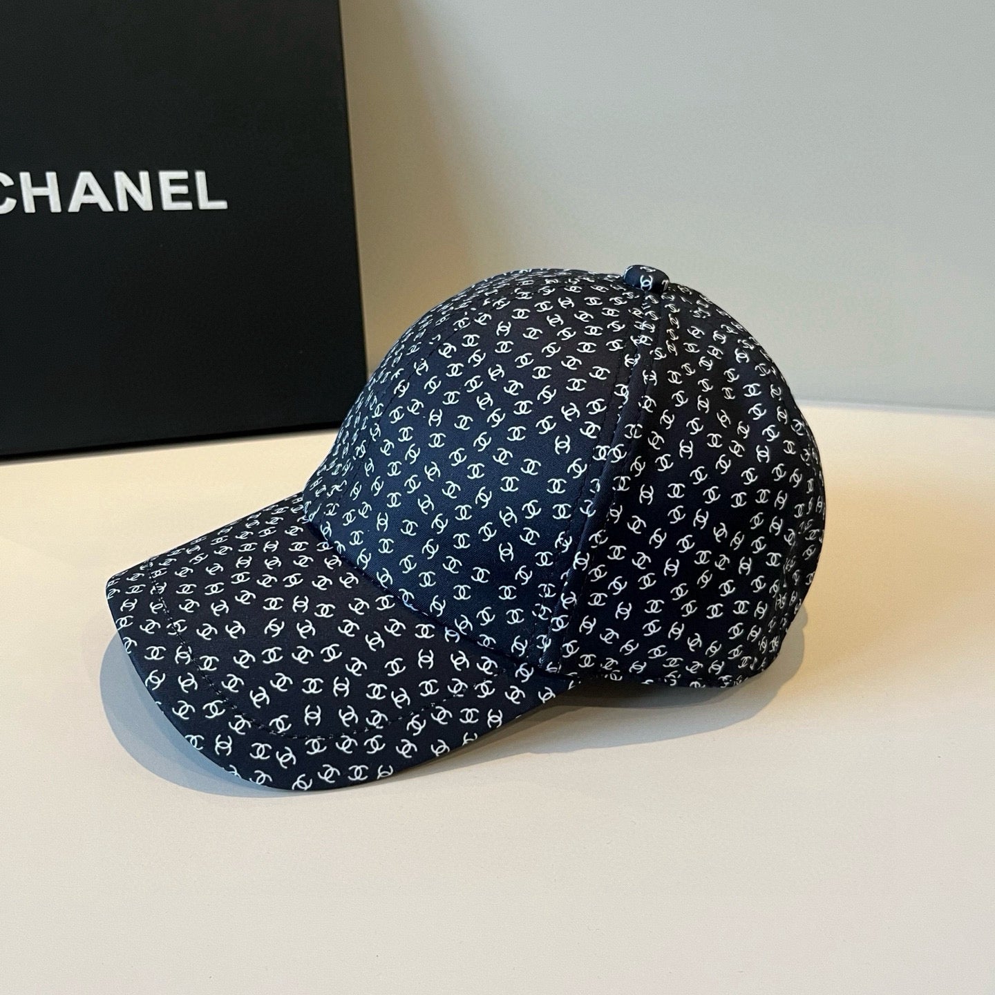 CHANEL BASEBALL HAT IN BLACK 672900