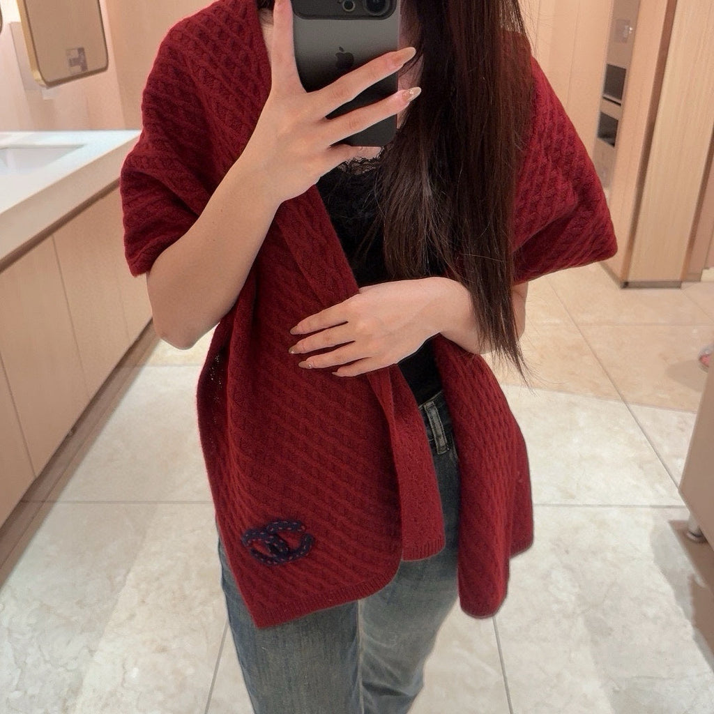 CHANEL SCARF 170 CM IN CHERRY RED CASHMERE 401992