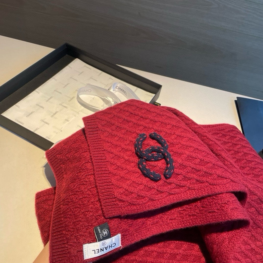CHANEL SCARF 170 CM IN CHERRY RED CASHMERE 401992