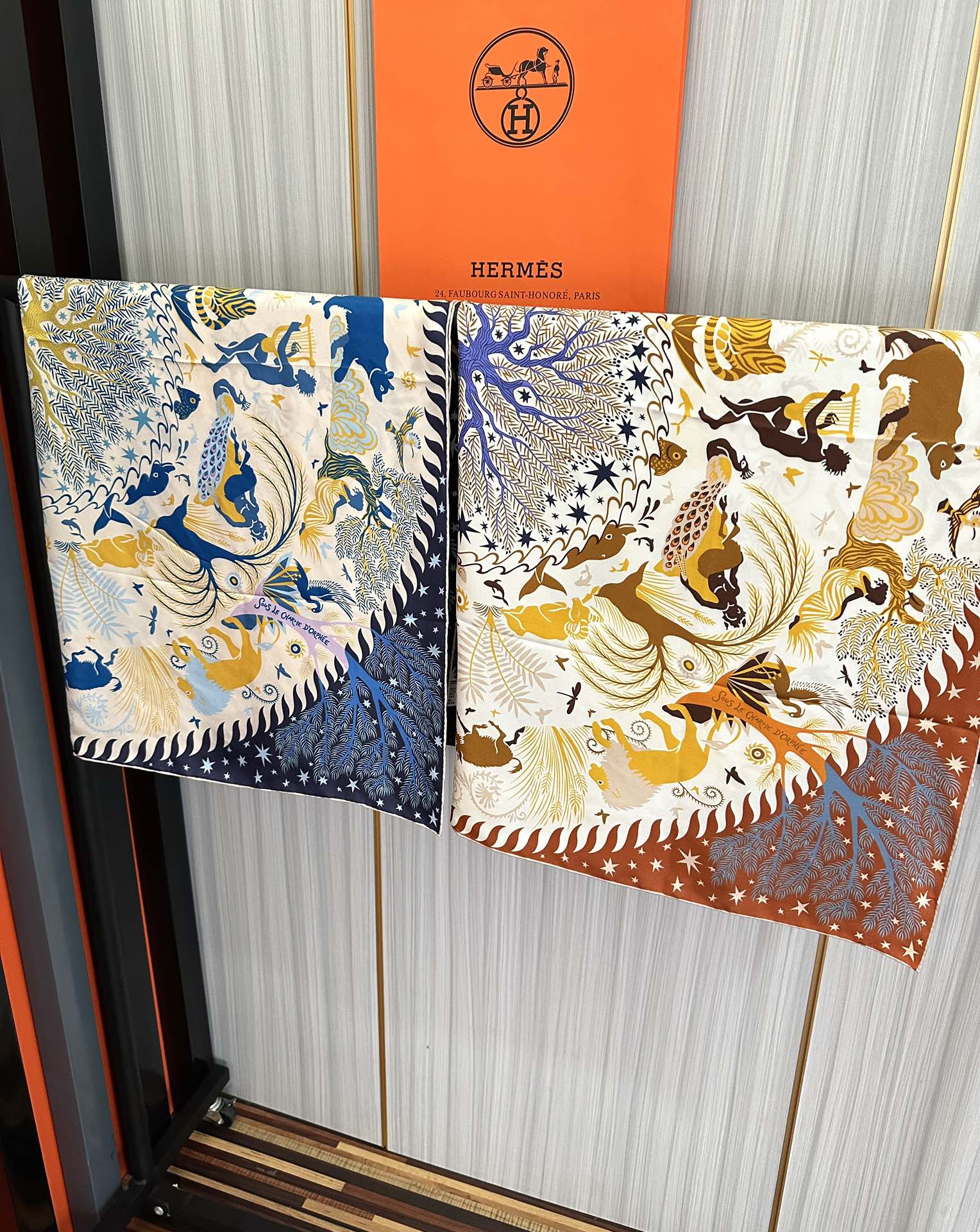 CHANEL 25S SCARF 90 IN SILK 709580