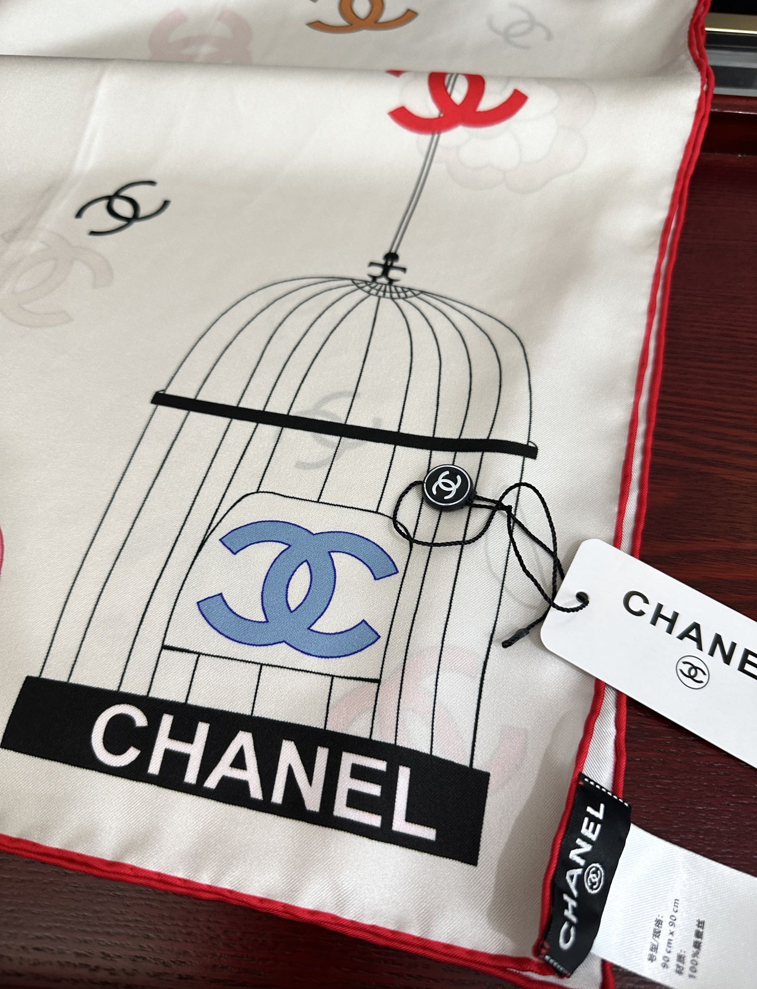 CHANEL 25S SCARF 90 IN SILK 733858