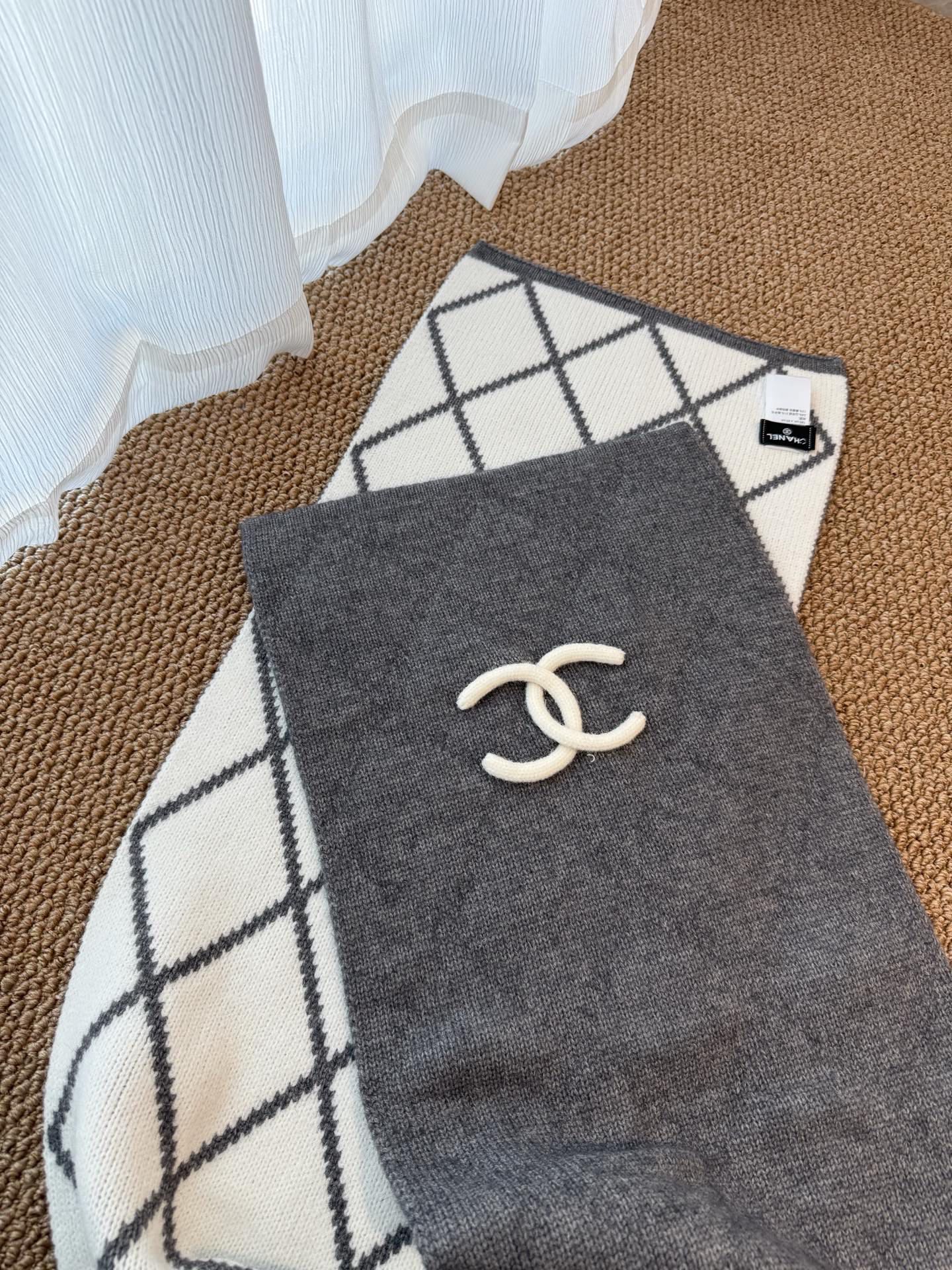 CHANEL 25S SCARF 180 CM IN WOOL CASHMERE 943029