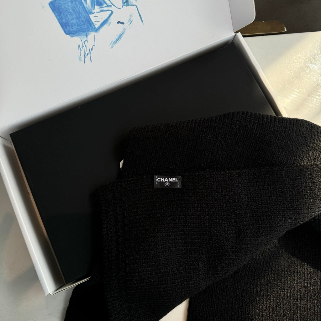 CHANEL 25S SCARF 170 CM IN CASHMERE 943791