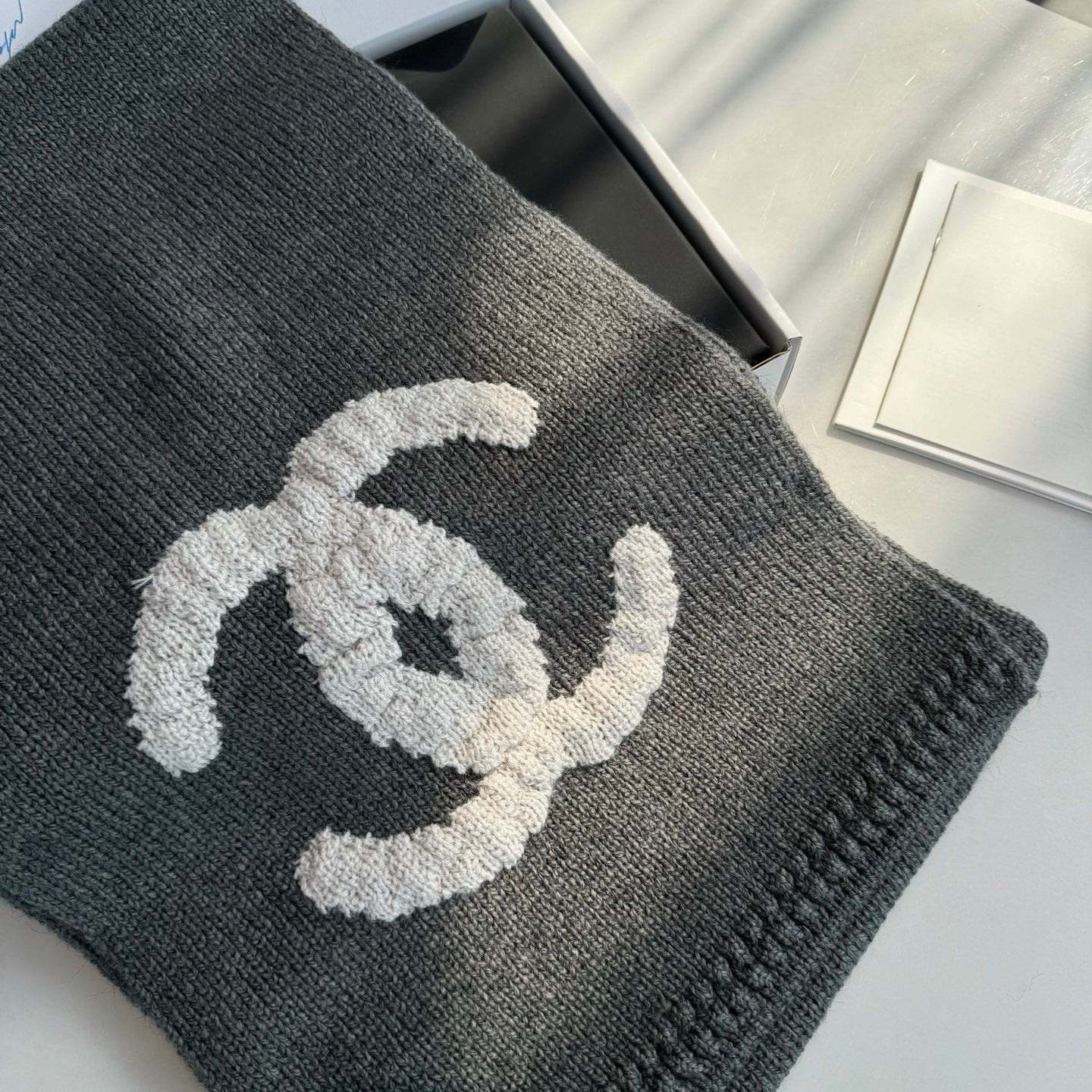 CHANEL 25S SCARF 170 CM IN CASHMERE 943790