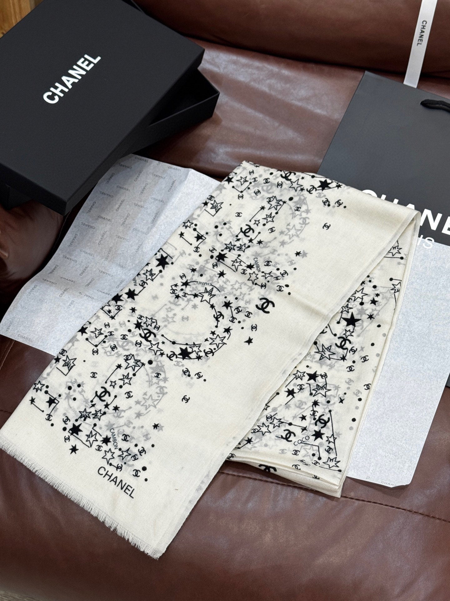 CHANEL 25S SCARF 200 IN CASHMERE 728987