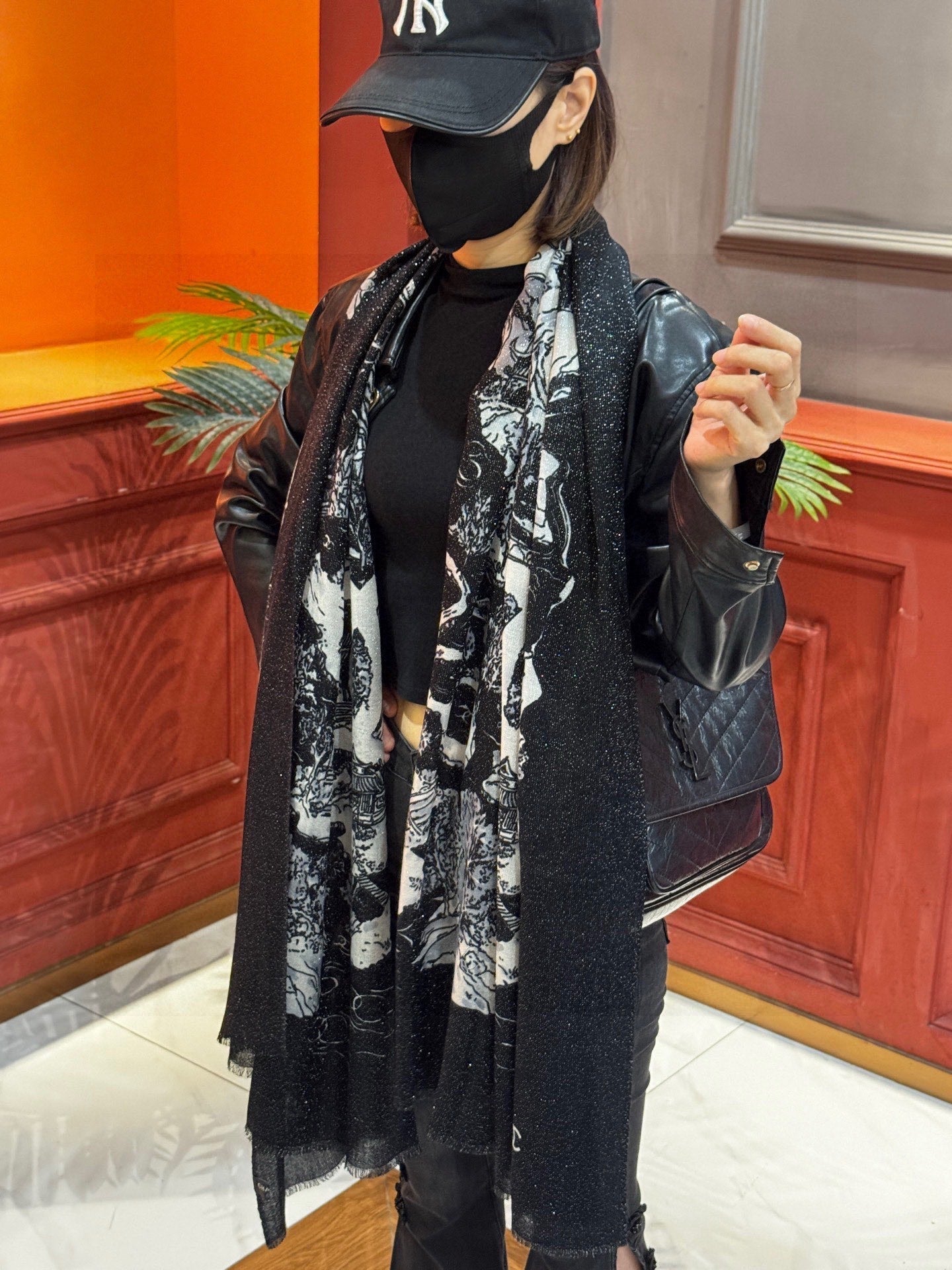 CHANEL 25S SCARF 200 CM IN CASHMERE 941754