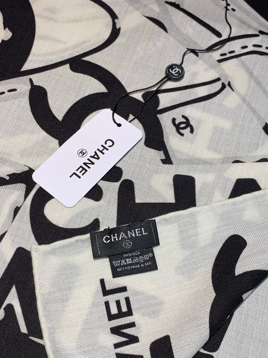 CHANEL 25S SCARF 135 CM IN CASHMERE SILK 941790