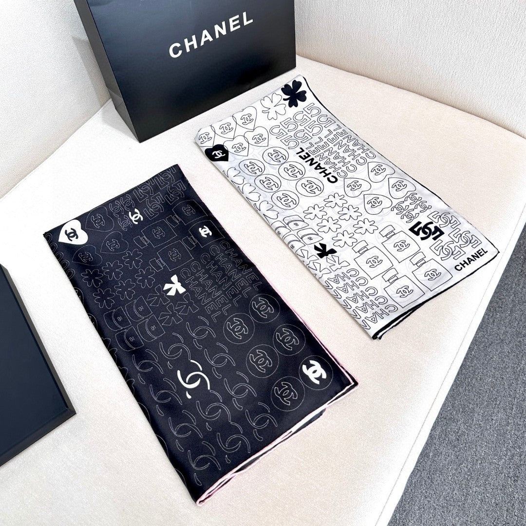 CHANEL 25S SCARF 90 IN SILK 724784