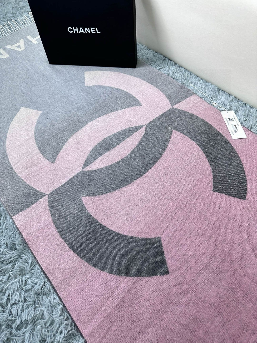 CHANEL 25S SCARF 180 IN CASHMERE 724826