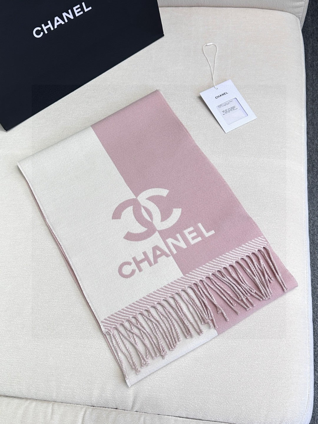 CHANEL 25S SCARF 184 IN MERINO WOOL 727322