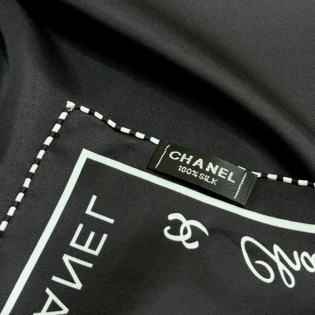 CHANEL 25S SCARF 90 IN SILK 732123