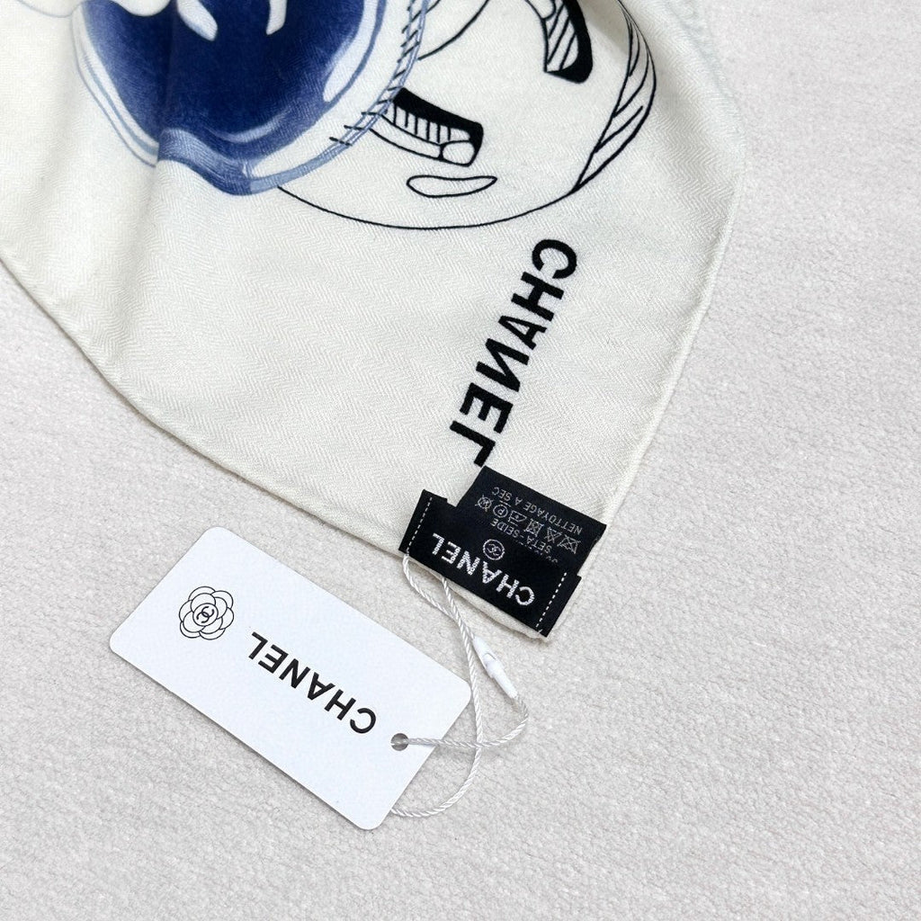 CHANEL 25S SCARF 140 IN CASHMERE 991916