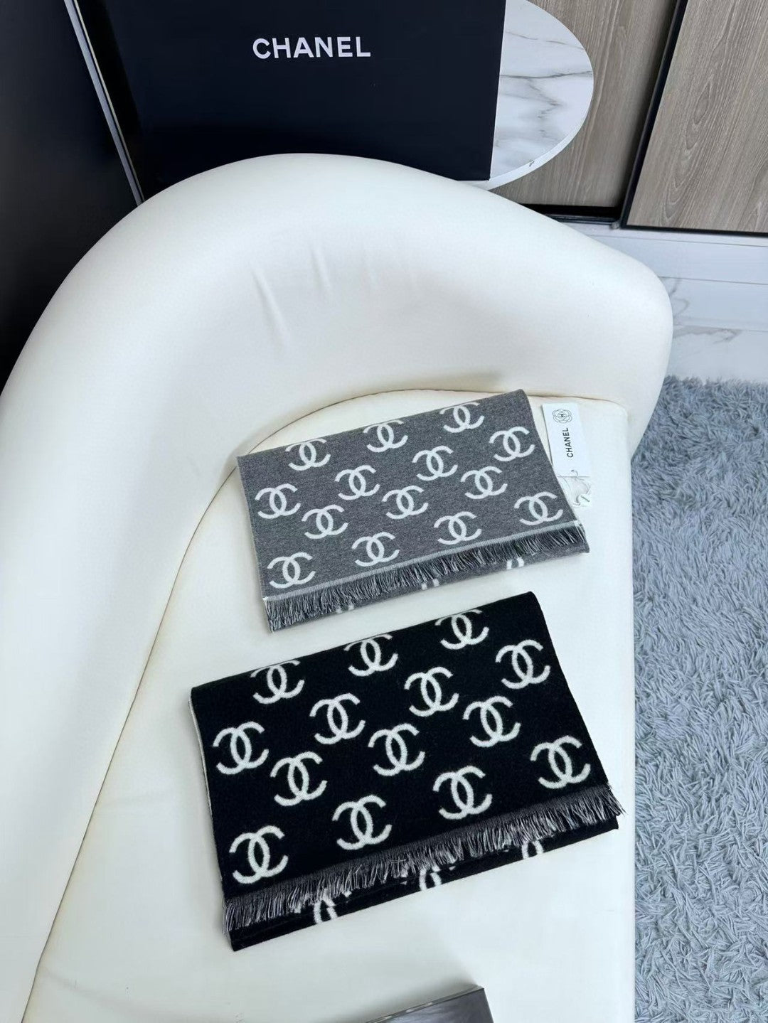 CHANEL 25S SCARF 180 IN CASHMERE WOOL 733942