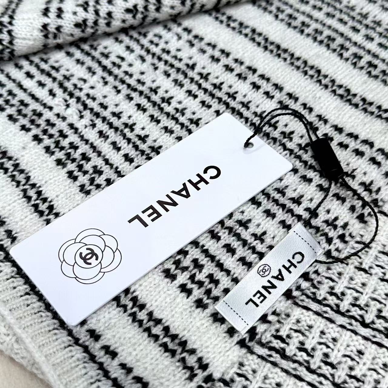 CHANEL 25S SCARF 180 CM IN CASHMERE 943879