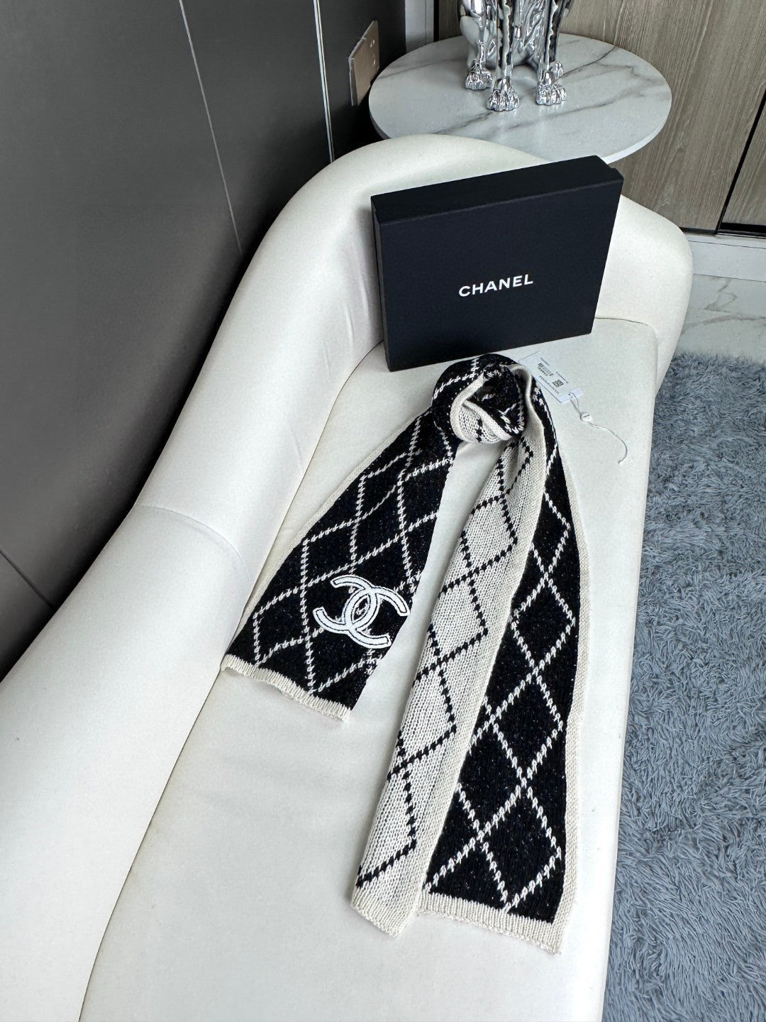 CHANEL 25S SCARF 180 IN WOOL 989768
