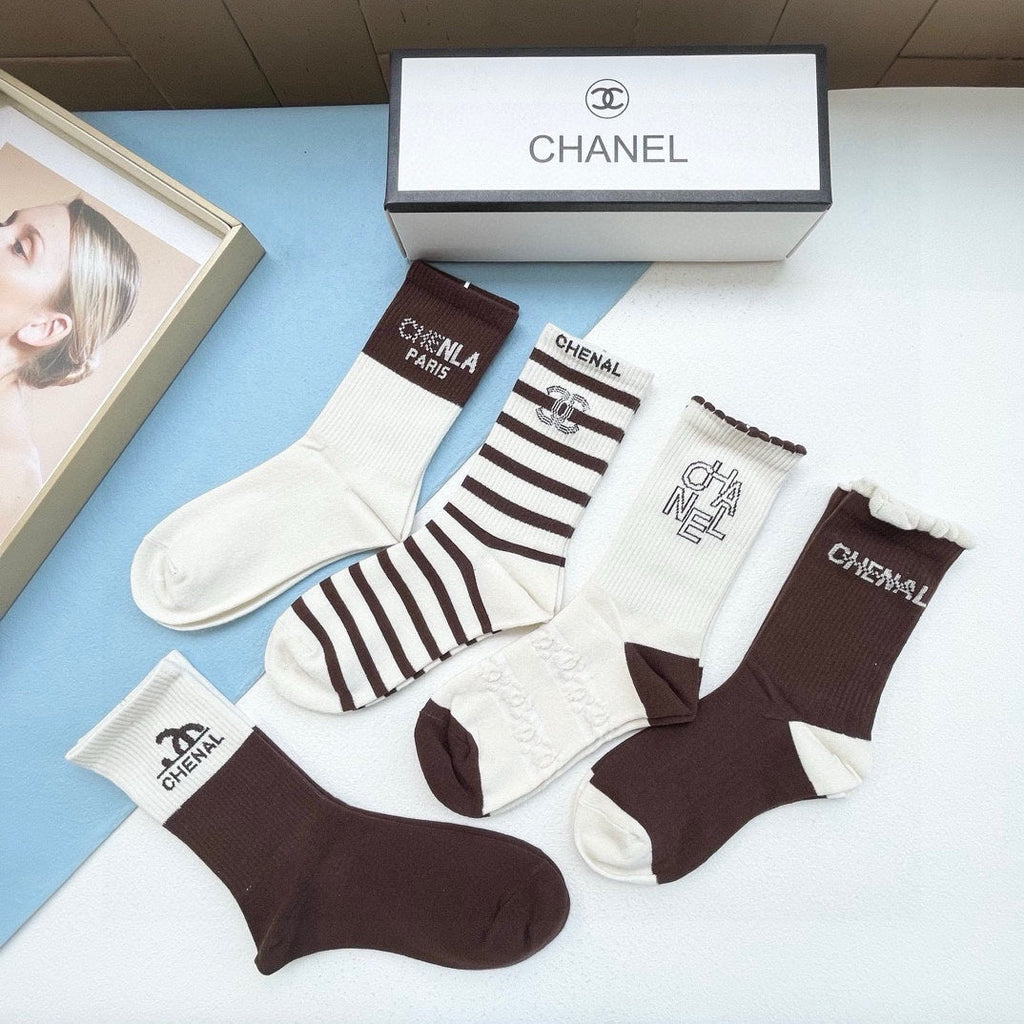 CHANEL CREW SOCKS 409656 ( 1 BOX )