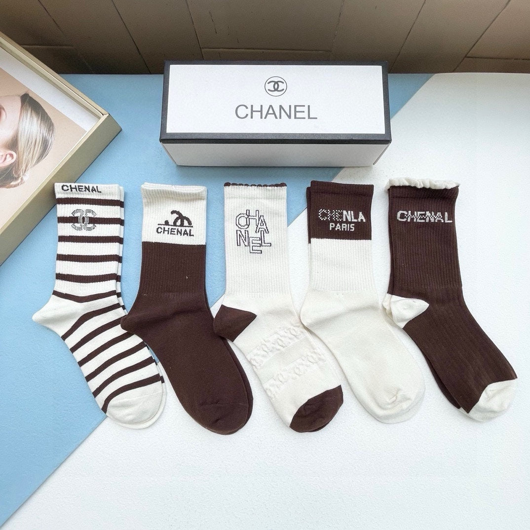 CHANEL CREW SOCKS 409656 ( 1 BOX )