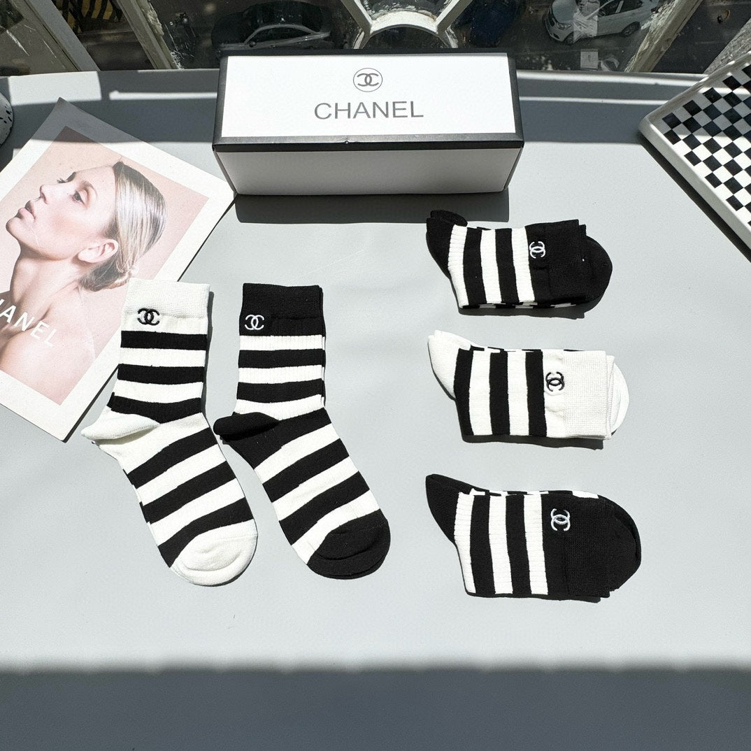 CHANEL LOW-CUT SOCKS 409454 ( 1 BOX )