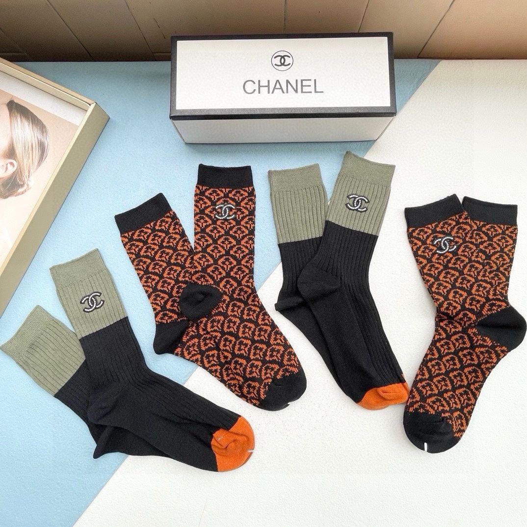 CHANEL CREW SOCKS 409474 ( 1 BOX )
