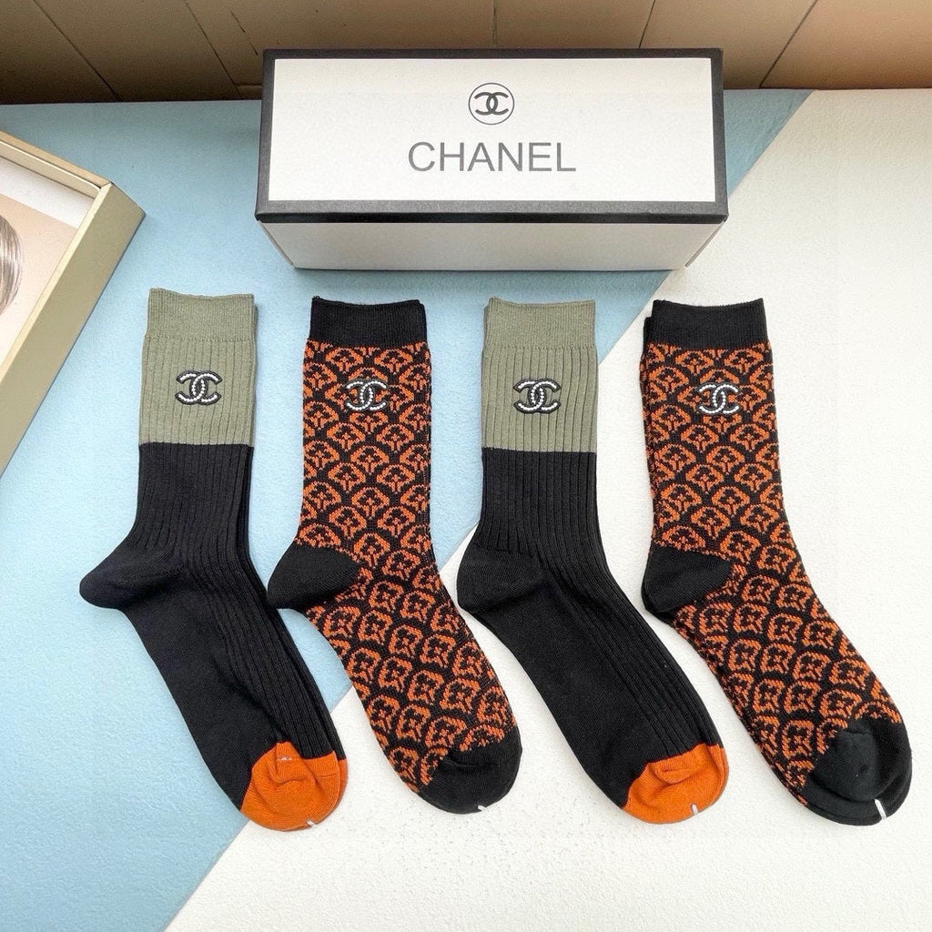 CHANEL CREW SOCKS 409474 ( 1 BOX )