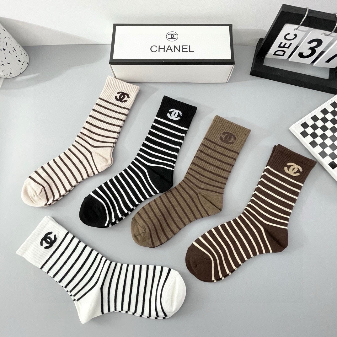 CHANEL CREW SOCKS 409483 ( 1 BOX )