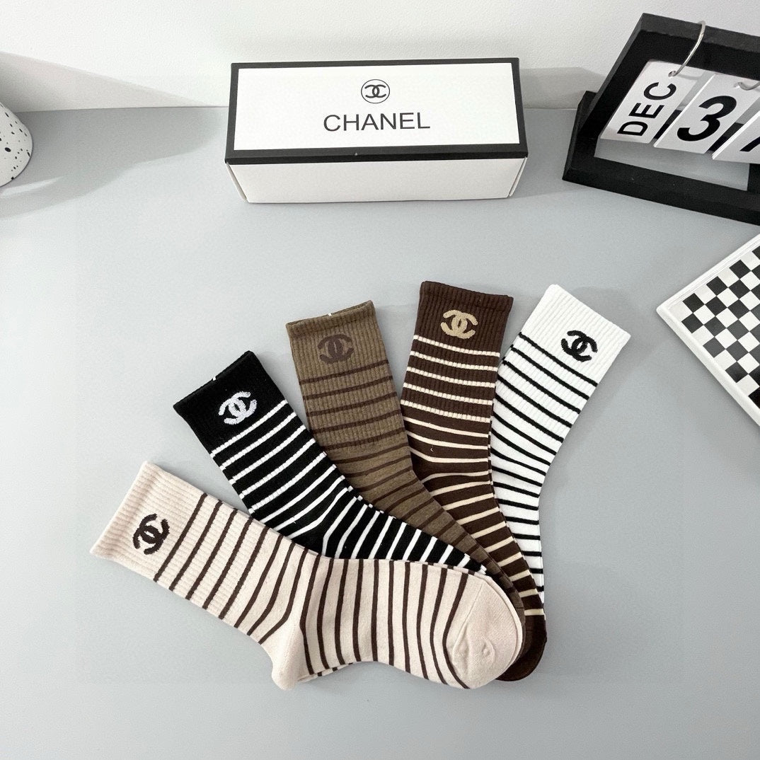 CHANEL CREW SOCKS 409483 ( 1 BOX )