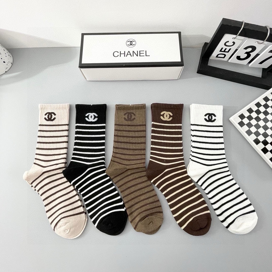 CHANEL CREW SOCKS 409483 ( 1 BOX )