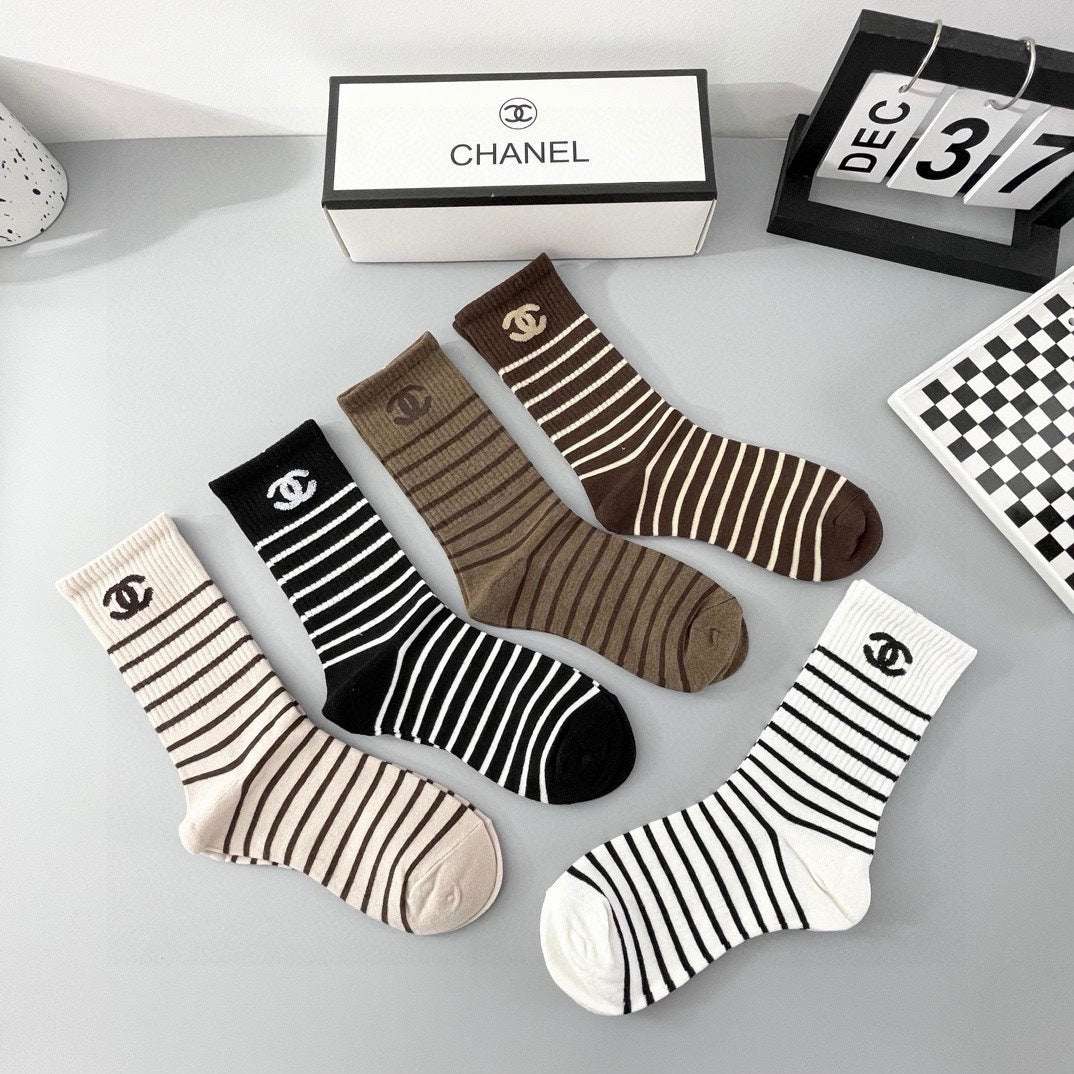 CHANEL CREW SOCKS 409483 ( 1 BOX )