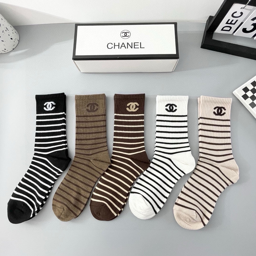 CHANEL CREW SOCKS 409483 ( 1 BOX )