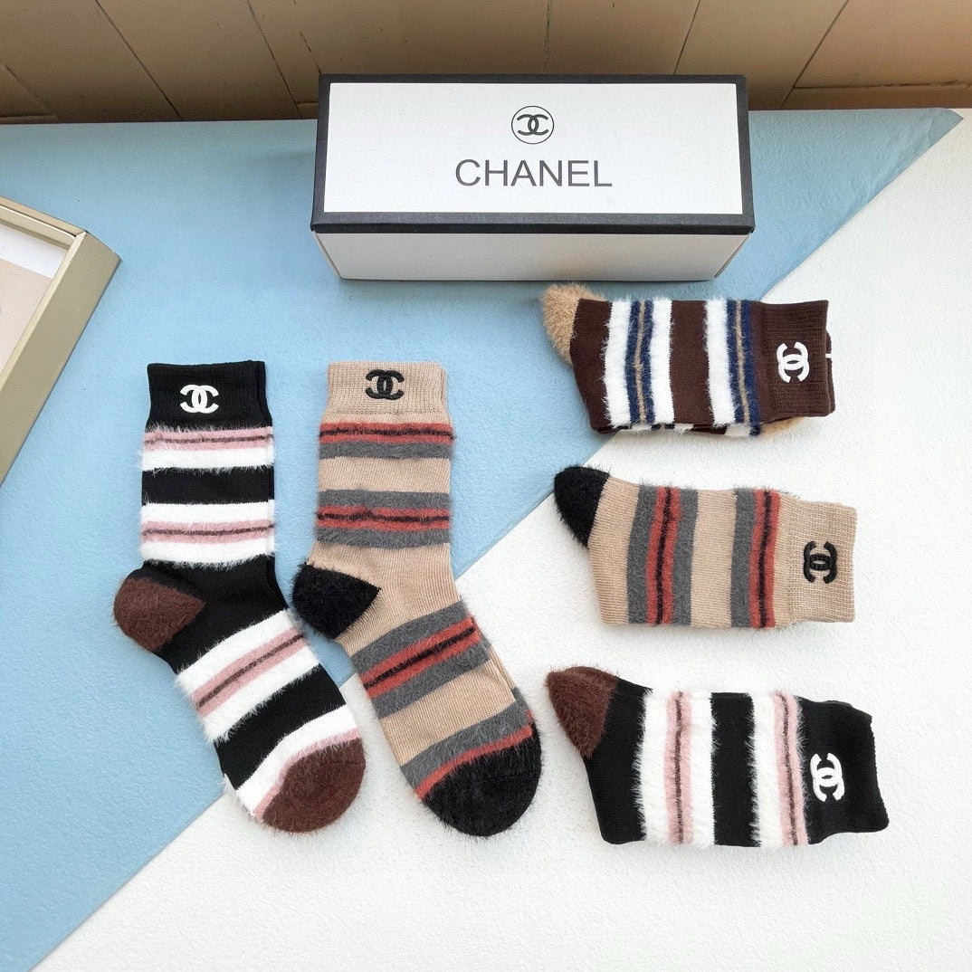 CHANEL CREW SOCKS 412555 ( 1 BOX )