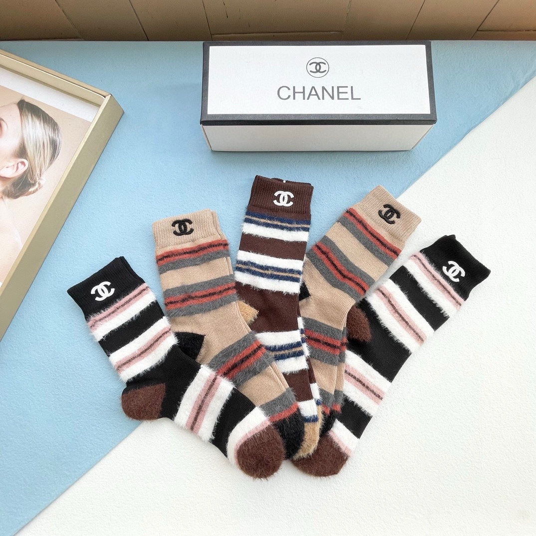 CHANEL CREW SOCKS 412555 ( 1 BOX )