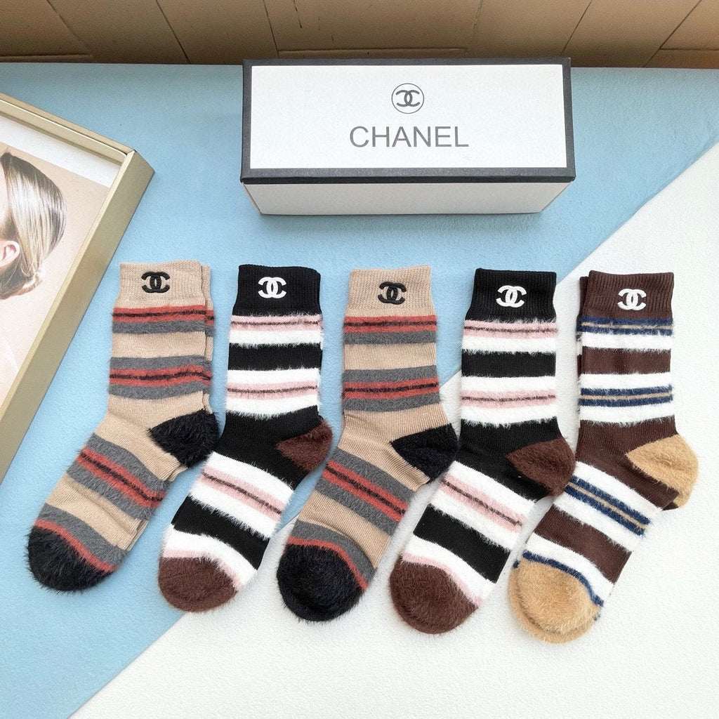 CHANEL CREW SOCKS 412555 ( 1 BOX )